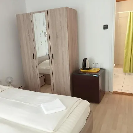Sarokhaz Guest house